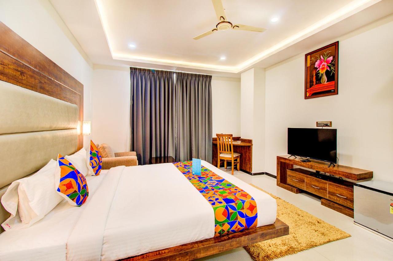 Fabhotel The Royal Suites - Nr Gopalan Innovation Mall Бенґалуру Екстер'єр фото