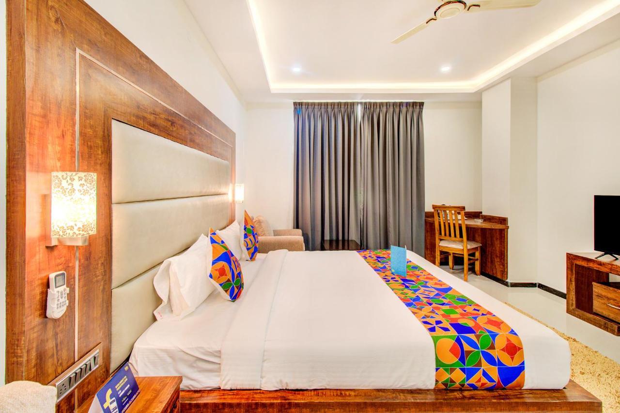Fabhotel The Royal Suites - Nr Gopalan Innovation Mall Бенґалуру Екстер'єр фото