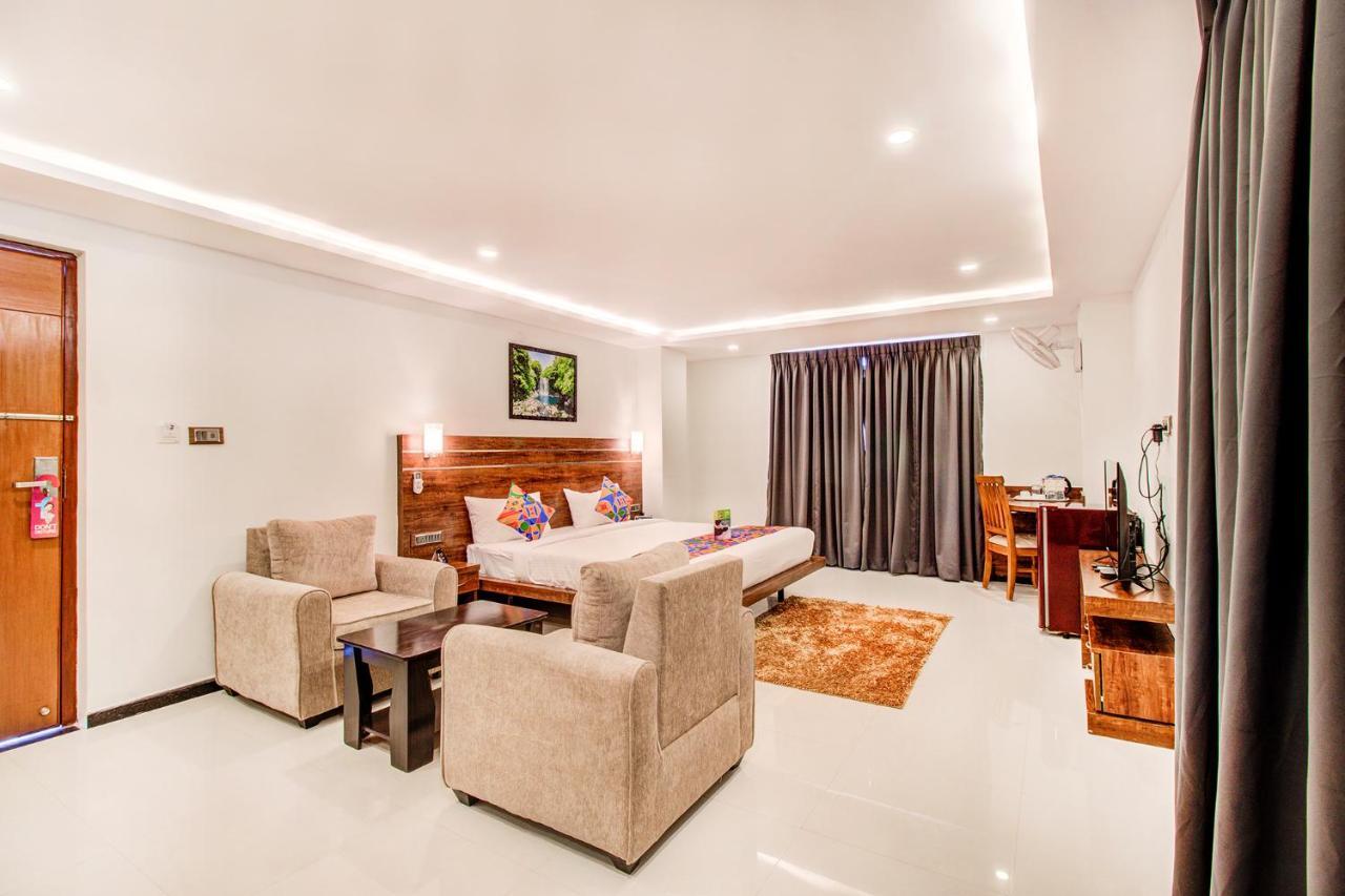 Fabhotel The Royal Suites - Nr Gopalan Innovation Mall Бенґалуру Екстер'єр фото