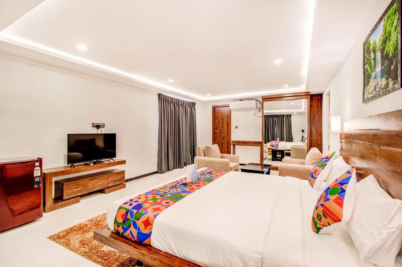 Fabhotel The Royal Suites - Nr Gopalan Innovation Mall Бенґалуру Екстер'єр фото