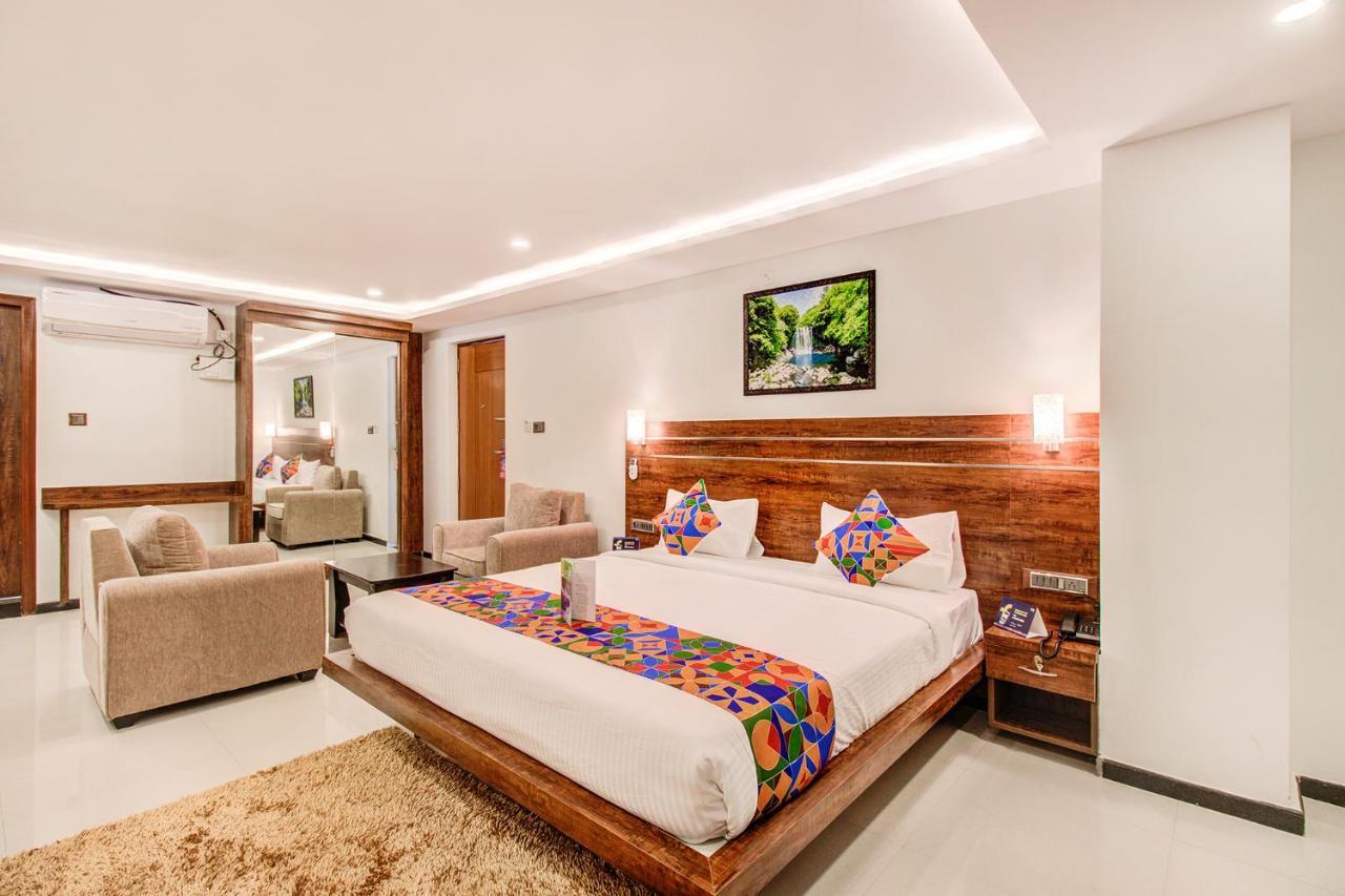 Fabhotel The Royal Suites - Nr Gopalan Innovation Mall Бенґалуру Екстер'єр фото